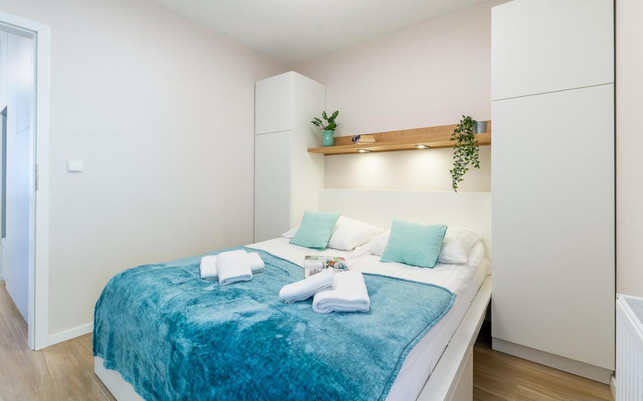 Bialy Apartament ชเจอร์ค ภายนอก รูปภาพ