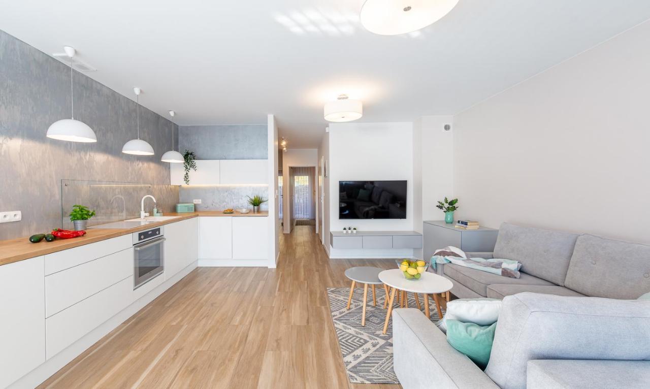Bialy Apartament ชเจอร์ค ภายนอก รูปภาพ